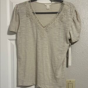 Caslon Women's Beige Lace V-Neck Tee